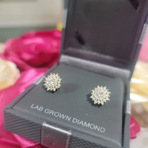 Gold Diamond Stud Earrings 10k - Picture 3 of 5